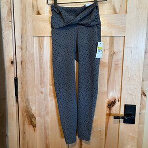NWT Nike Yoga Tight DN4756-010 S Small $70 Gray Black Dots 7/8 High Rise